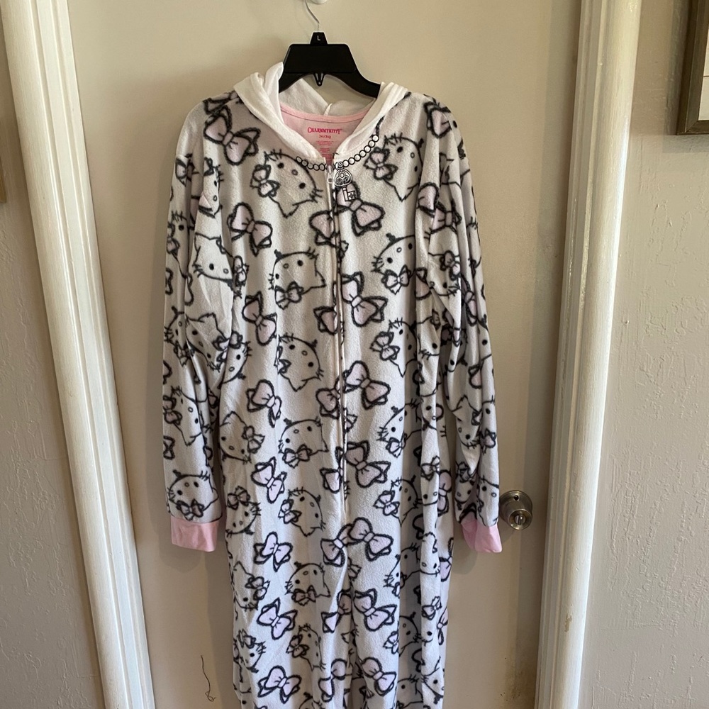Hello kitty onesy